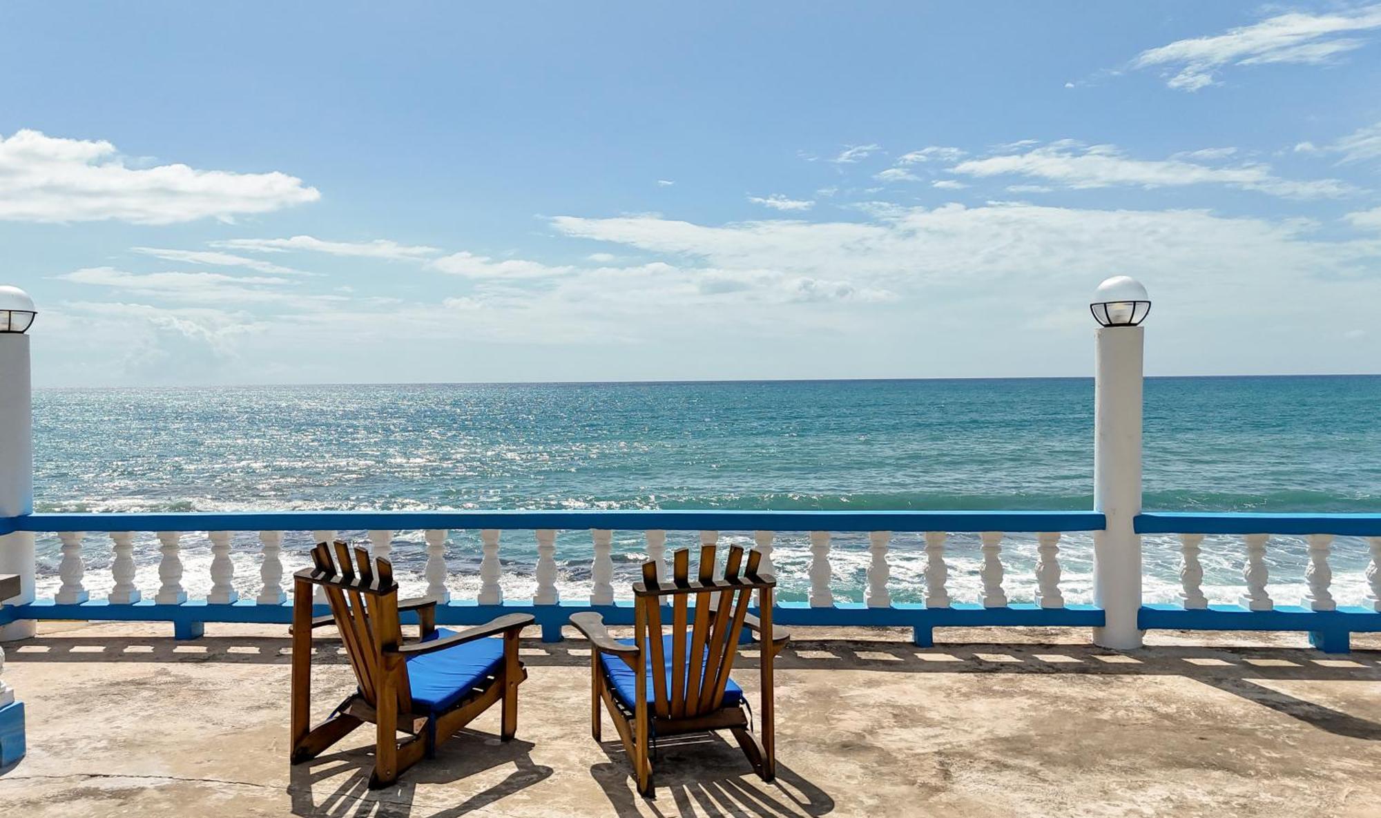 Beyond Sunset Resort & Villas トレジャー・ビーチ エクステリア 写真