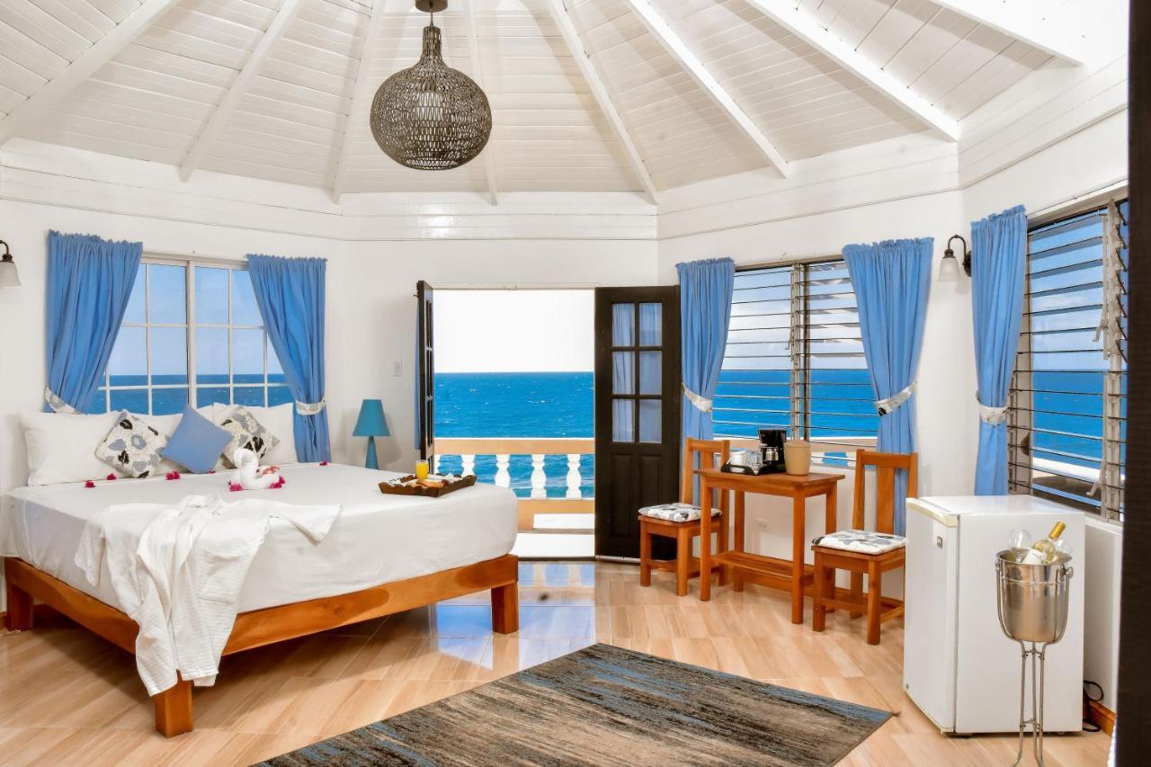 Beyond Sunset Resort & Villas トレジャー・ビーチ エクステリア 写真