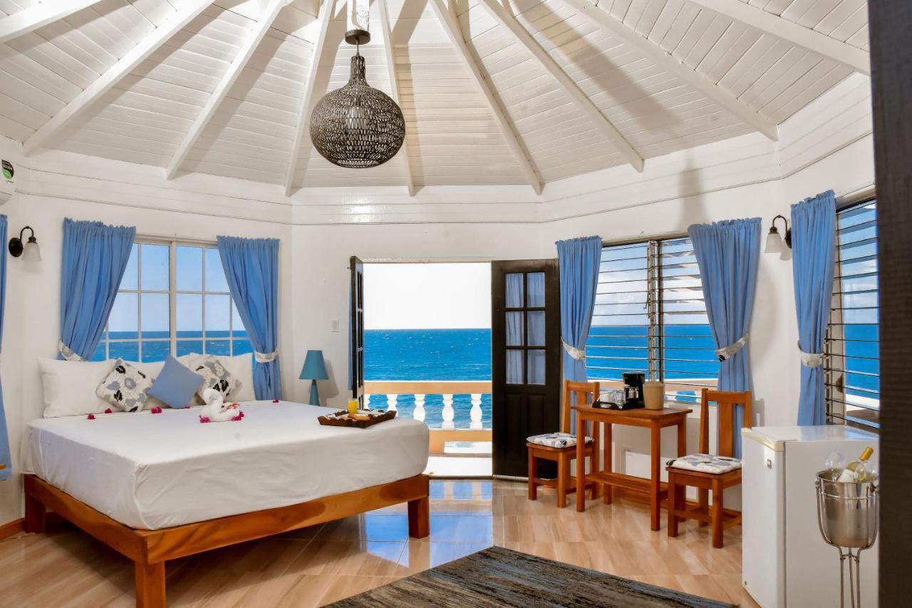 Beyond Sunset Resort & Villas トレジャー・ビーチ エクステリア 写真